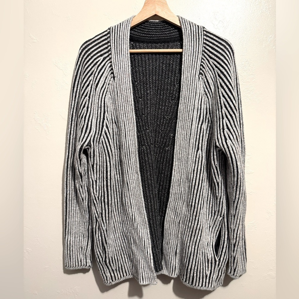 Lululemon Cotton-Cashmere Blend Sweater Wrap Powdered Clay/White/Lakeside Size 8 - Picture 2 of 15